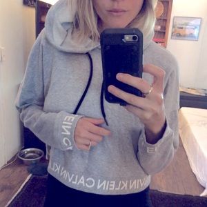 Cavin Klein crop hoodie